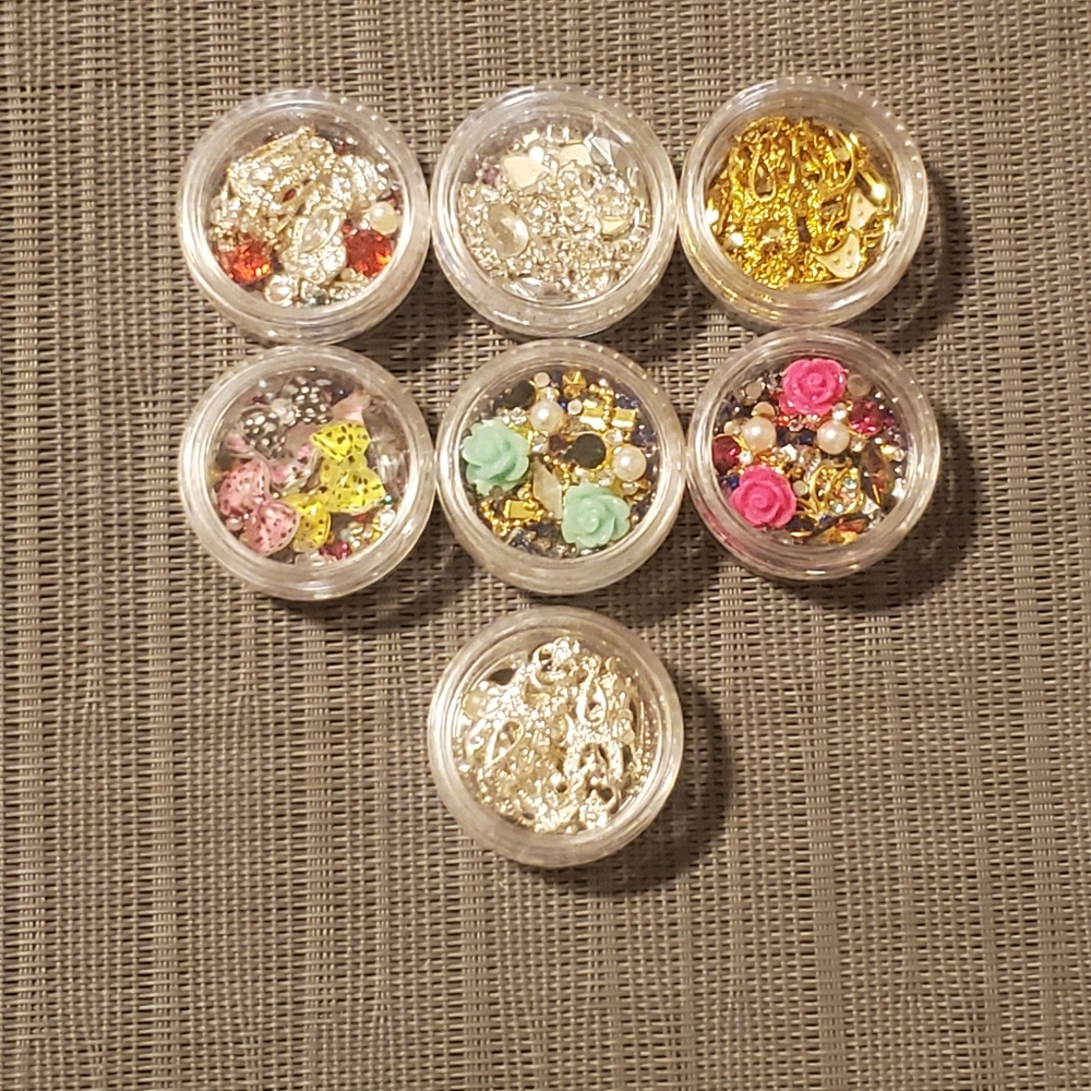 Custom Nail Art: 3D Charm & Rhinestone Sets